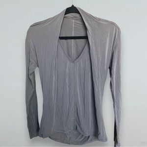 Women's Gray Long Sleeve Top